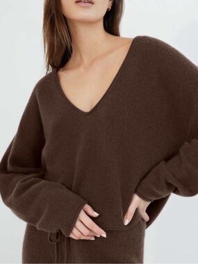 The Group by Babaton LUXE CASHMERE V-NECK SWEATER
